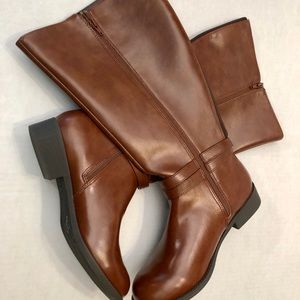 NWOT-American Eagle Women’s Tall Boots!
